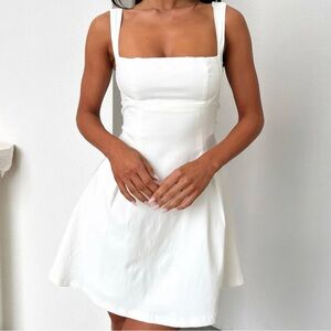 That’s So Fetch: White Dress Size 2 Worn Once